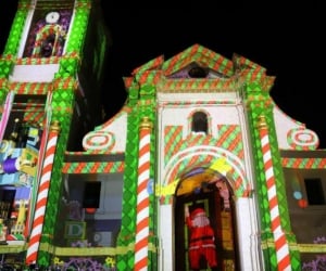 Catedral Basílica de Santa Marta Iluminada con el Maping navideño.