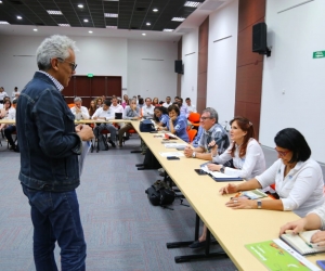 El ministro de Ambiente, Ricardo Lozano, señaló que Colombia trabaja en el relacionamiento con la naturaleza.