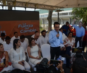 Carlos Caicedo y el gabinete popular de Fuerza Ciudadana. 