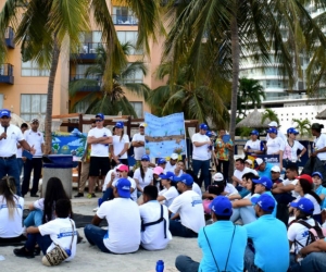 Playaton y caminata ambiental, organizada por el Zuana