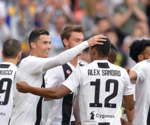 Jugadores de Juventus celebran uno de los goles del partido.