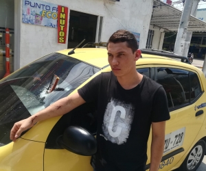 Taxista agredido por limpiavidrios en Santa Marta 