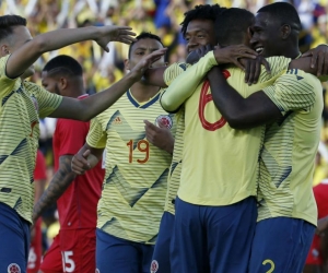 Selección Colombia celebrando uno de sus goles.