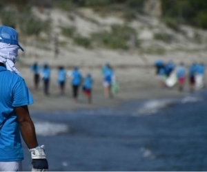 Fundacion Akwamare en jornada de limpieza de playas