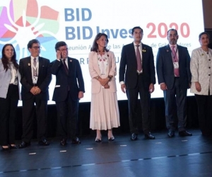 Representantes del Gobierno y de Barranquilla.