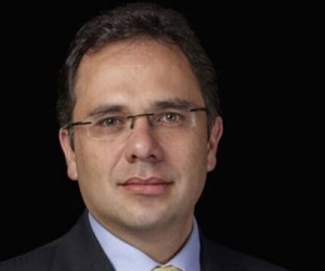 Álvaro Andrés Motta Navas, abogado constitucionalista egresado de la Universidad Javeriana.