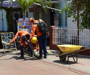 La Essmar hizo un llamado de atención a los establecimientos del centro histórico por vertimiento indebido de aguas residuales.