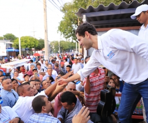 El ‘Mello’ está analizando junto con un gran equipo de especialistas, un estudio para el fortalecimiento de la infraestructura sanitaria de Santa Marta.