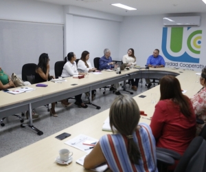 Reunión en la UCC