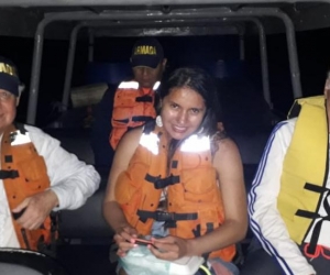 La Armada Nacional rescató al equipo de investigadores en el río Amazonas.