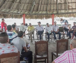 Reunión de 'El Mello' con aspirantes al concejo de Puebloviejo.