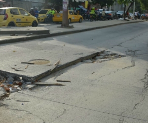 Losa con afectación a la altura del puente El Mayor.