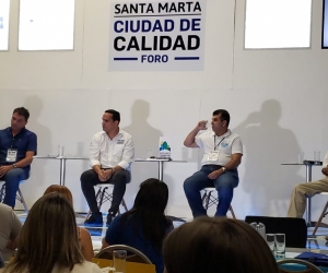 Candidatos a la Alcaldía de Santa Marta en el foro de Camacol.