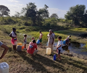 Los pobladores de Salaminita tienen que tomar el agua de un jagüey