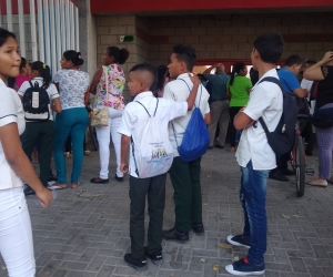 Los colegios públicos de Santa Marta iniciaron clases este lunes. 