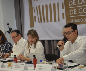 La sesión descentralizada de la Comisión de Ordenamiento Territorial del Senado, que se desarrolló este miércoles en la sede de la Cámara de Comercio de Santa Marta.