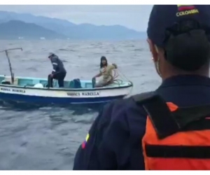  La Armada de Colombia efectuó el rescate de los tres ciudadanos.