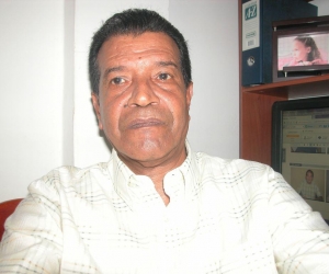Álvaro Gómez Castro, escritor samario.