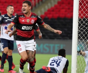 Flamengo clasificó a la siguiente ronda como líder del grupo.
