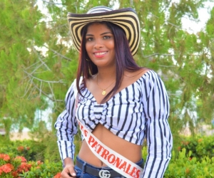 Daryelis Yiseth Estrada Ocampo, reina de las Fiestas Patronales de Algarrobo.