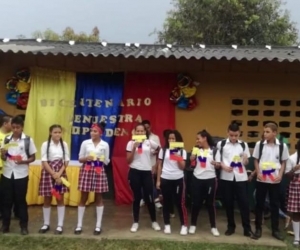 Estudiantes de la IED Armando Estrada Flórez