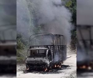 Este es el camión incinerado el pasado lunes, del cual aún no hay una explicación oficial.