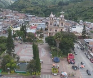 El hecho se registró en la Institución Educativa Juan Francisco Lara, Comunidad De La Fuga Río Guaviare, en Inírida, departamento de Guanía.