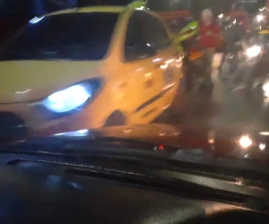 Taxi en el cual se movilizaba la víctima.