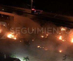 Zona donde se dio la explosión del vehículo.