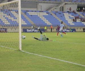 Armando Vargas fue el 'hombre del partido' marcó doblete. 