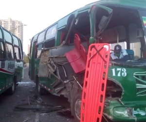  Así quedaron los buses.