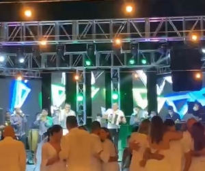 Varios grupos musicales se presentaron en la covid-parranda organizada por el cumpleaños de Marcos Petro.