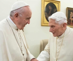 Papa Francisco y Benedicto XVI