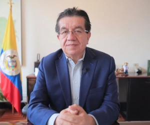 Ministro de Salud, Fernando Ruiz. 