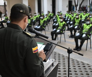 Juramento de bandera de los auxiliares.