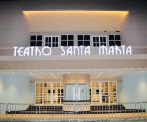 El teatro Santa Marta está listo, pero aún no se define la fecha para la inauguración.