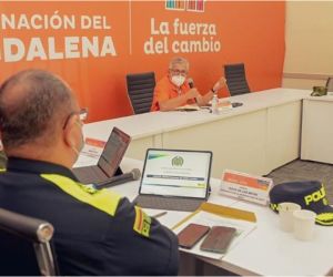 Reunión de seguridad urgente por la circulación de panfletos. 