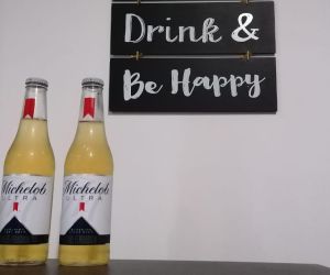La cerveza Michelob Ultra está disponible en tiendas autorizadas.