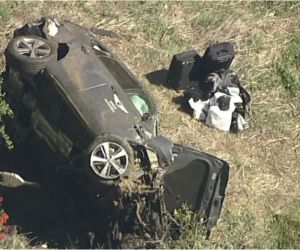 CNN Así quedó el vehículo en el que se transportaba el deportista.