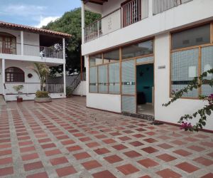 La casa de acogida de la mujer funcionó por menos de seis meses en el antiguo hotel Palma Blanca del Mar.