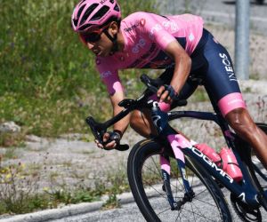 El pedalista colombiano Egan Bernal cruzó de cuarto. 