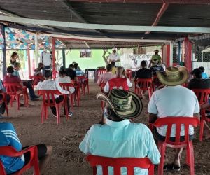 Mesa de diálogo realizada por CORPAMAG en el corregimiento de Belén