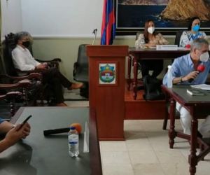 La Asamblea se encuentra en periodo de sesiones extras. 