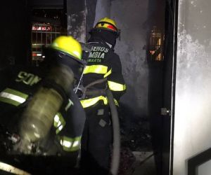 Unidades del Cuerpo de Bomberos Voluntarios de Santa Marta, atendieron emergencia por incendio estructural en la urbanización Terranova.