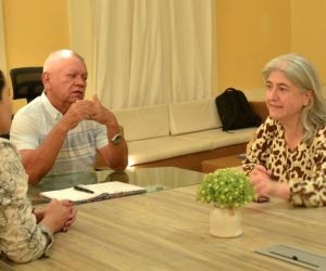 Visita de la jefa de la cartera nacional de Vivienda. 