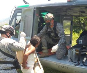Fueron evacuados 5 menores Kogui a bordo de un helicóptero de la Fuerza Aérea.