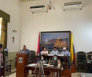 La sesión se llevó a cabo este jueves. 