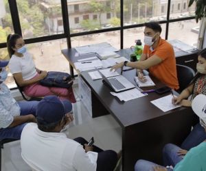 Mesas de trabajo dela Secretaría de Movilidad. 