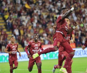 Sergio Mosquera celebra el gol de la clasificación a la final.