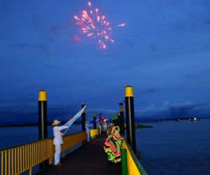 Ante una gran multitud, el fuego deportivo bolivariano arribó a Chimichagua.